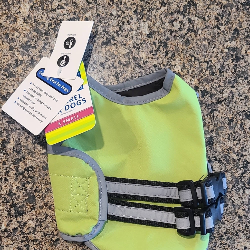 Reflective Green Dog Vest by Top Paw